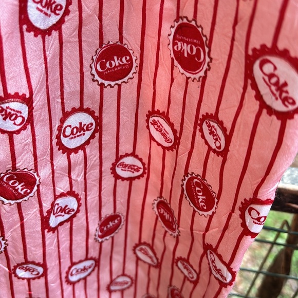 Coca-Cola Red Summer Pajama Spaghetti Strap Top V-Neck Wrinkle Material Jrs XL - Picture 5 of 16